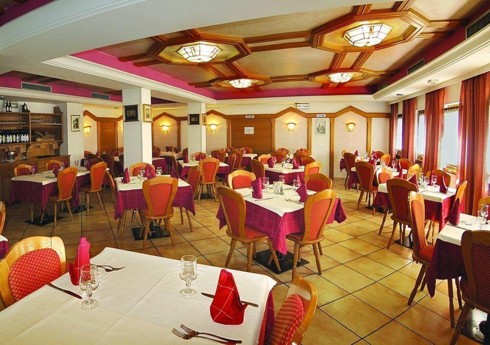 Hotel La Montanara Predazzo Exterior photo